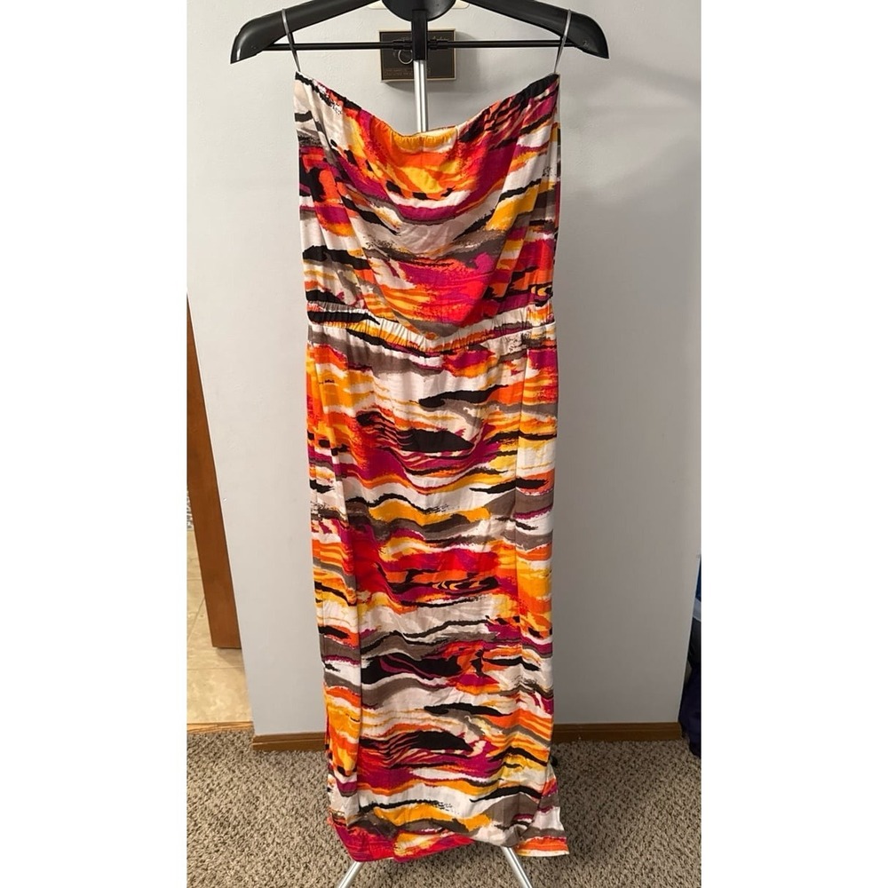 Attention Women's vibrant strapless abstract pattern‎ maxi dress size Medium